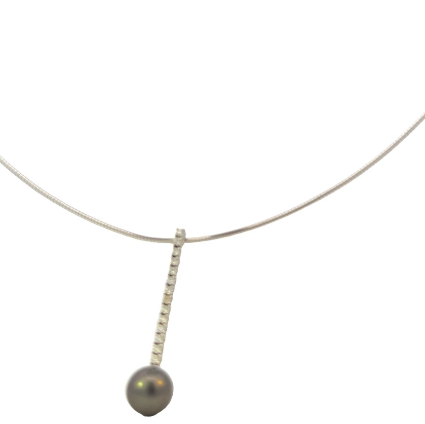 18Kt White Gold Pearl And Diamond Drop Necklace 0.50cttw