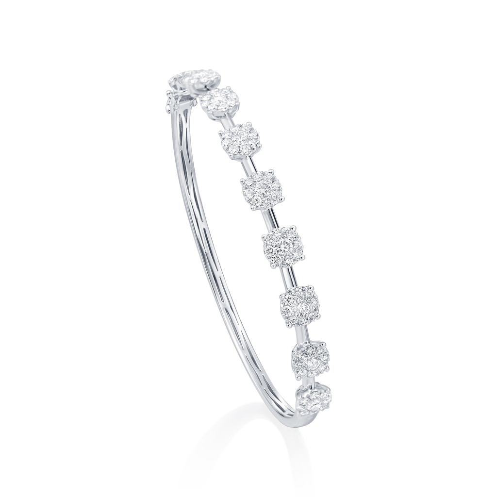 14Kt White Gold Floral Station Bangle With (81) Round Diamonds Weighing 2.53cttw