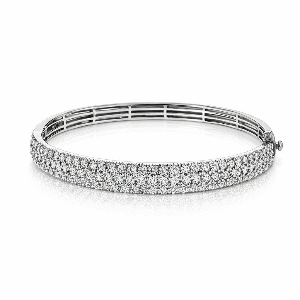 [MB1174-780457] 18Kt White Gold Diamond Bangle Bracelet 5.45cttw