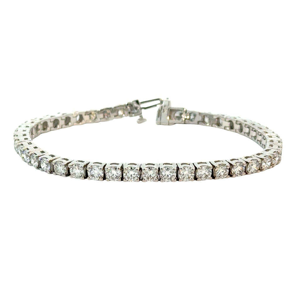 14Kt White Gold Tennis Bracelet With Round Diamonds Weighing 8.21cttw