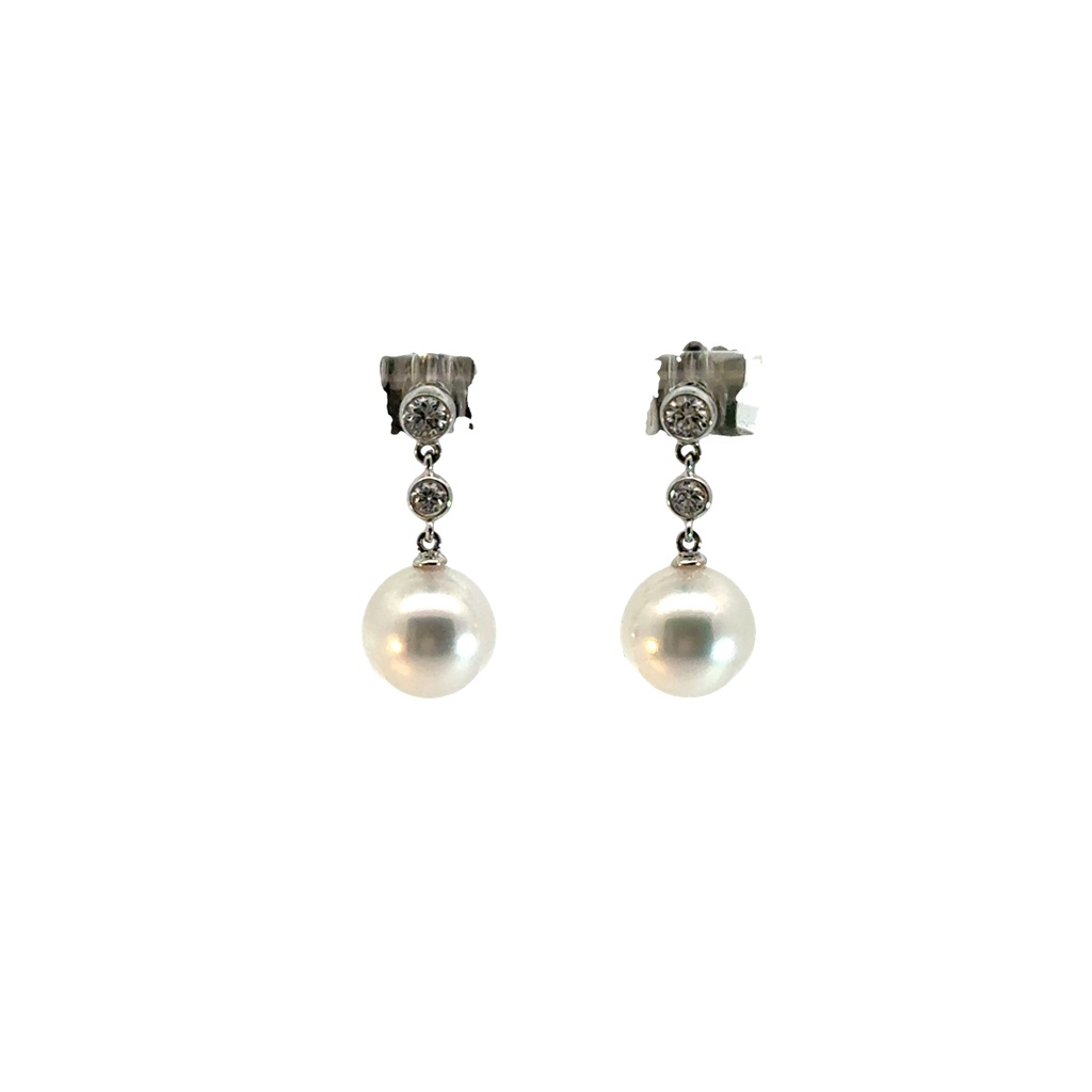 14Kt White Gold Pearl Drop Earrings With (4) Round Diamonds Weighing 0.16cttw