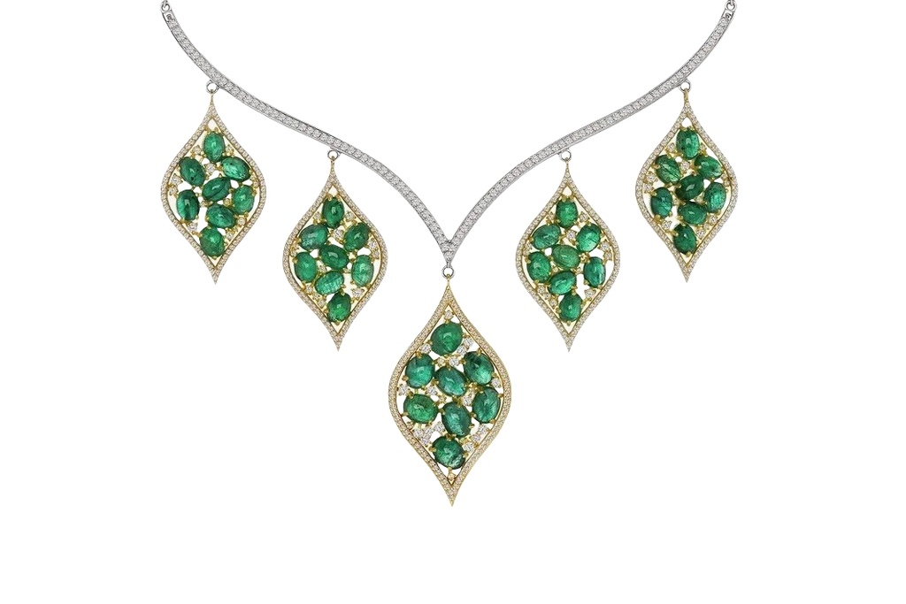 18Kt Two Toned Necklace With Emeralds Weighing 29.68ct And Diamonds Weighing 4.55ct