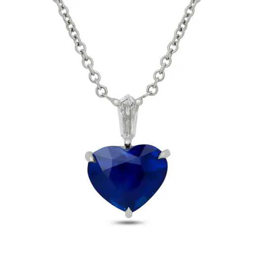 [PRTP80767A-P] Heart Necklace With A Heart Shaped Sapphire Weighing 5.26ct And A Kite Shaped Diamond Weighing 0.19ct In Platinum