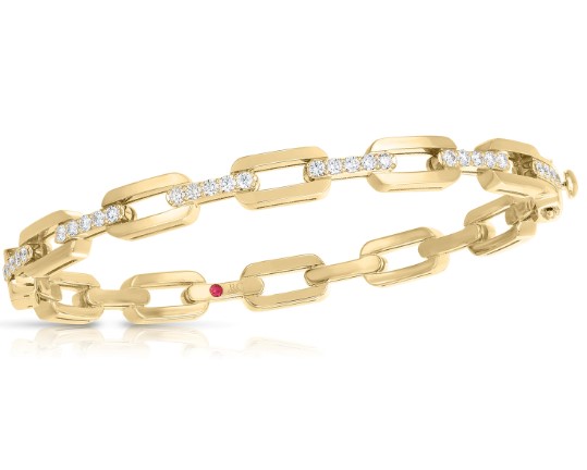 Yellow Gold Navarra Link Bracelet With Round Diamonds Weighing 0.67cttw