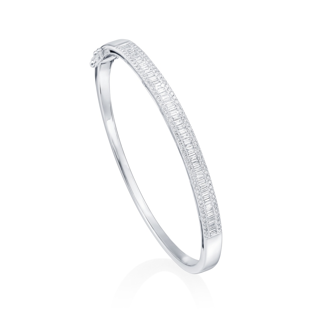 [BDB1465-315] 14Kt White Gold Bangle With 52 Baguette Diamonds Weighing 1.40ct And 98 Round Diamonds Weighing 0.76ct