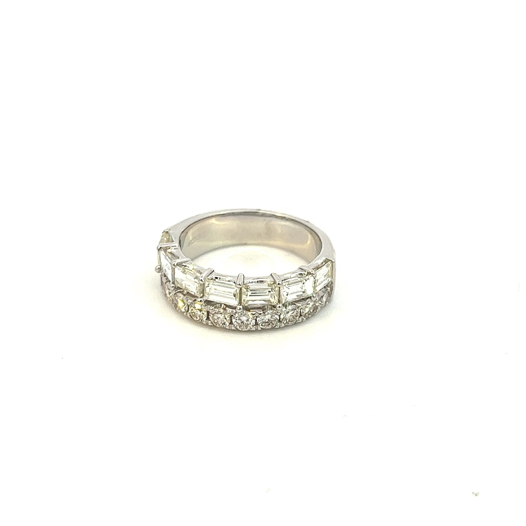 White Gold Baguette And Round Diamond Band 2.65cttw