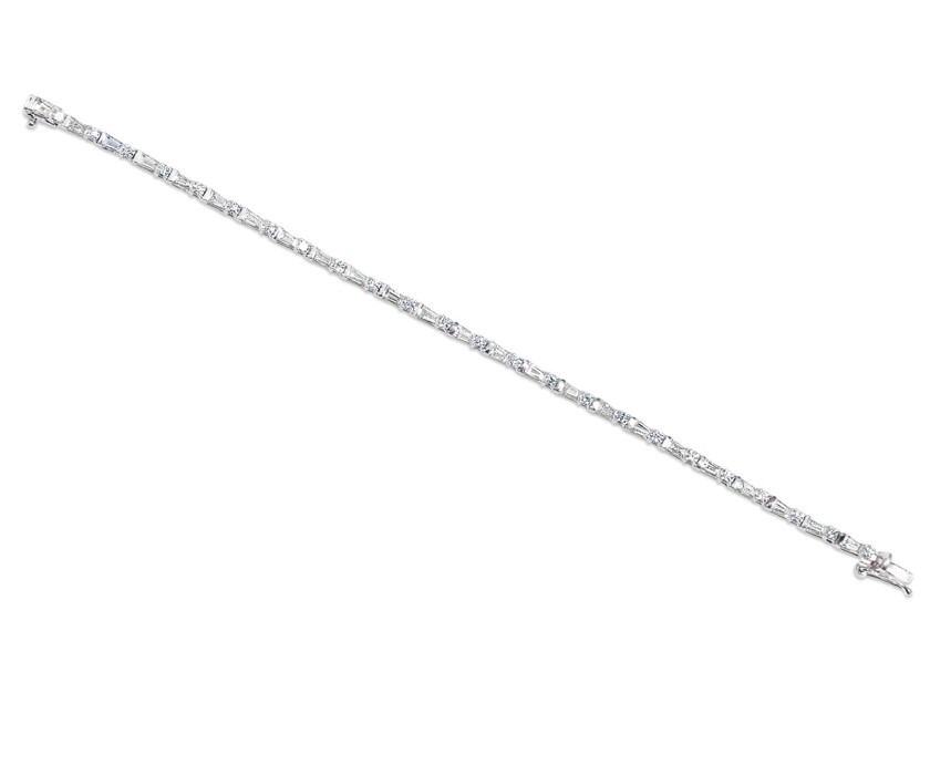 18Kt White Gold Tennis Bracelet With 24 Baguette Diamonds Weighing 3.95ct And 24 Round Diamonds Weighing 1.36ct G-H/SI