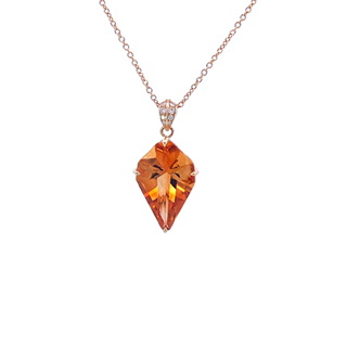 18Kt Yellow Gold Necklace With A Kite Shaped Citrine And 8 Round Diamonds Weighing 0.08cttw