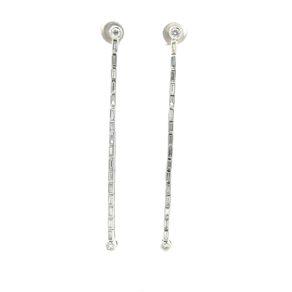 18Kt White Gold Dangle Earrings With 4 Round Diamonds Weighing 0.20ct And 32 Baguette Diamonds Weighing 0.64ct