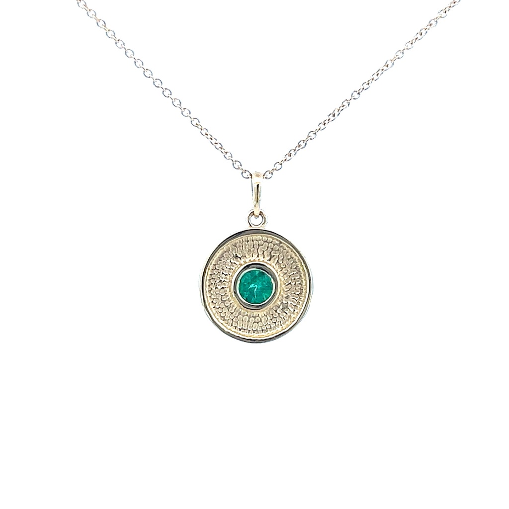 14Kt Yellow Gold Disc Pendant Necklace With A 4mm Round Emerald Weighing 0.22ct