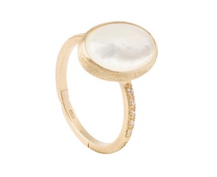 18Kt Yellow Gold Ring With Mother Of Pearl And (10) Round Diamonds Weighing 0.08cttw