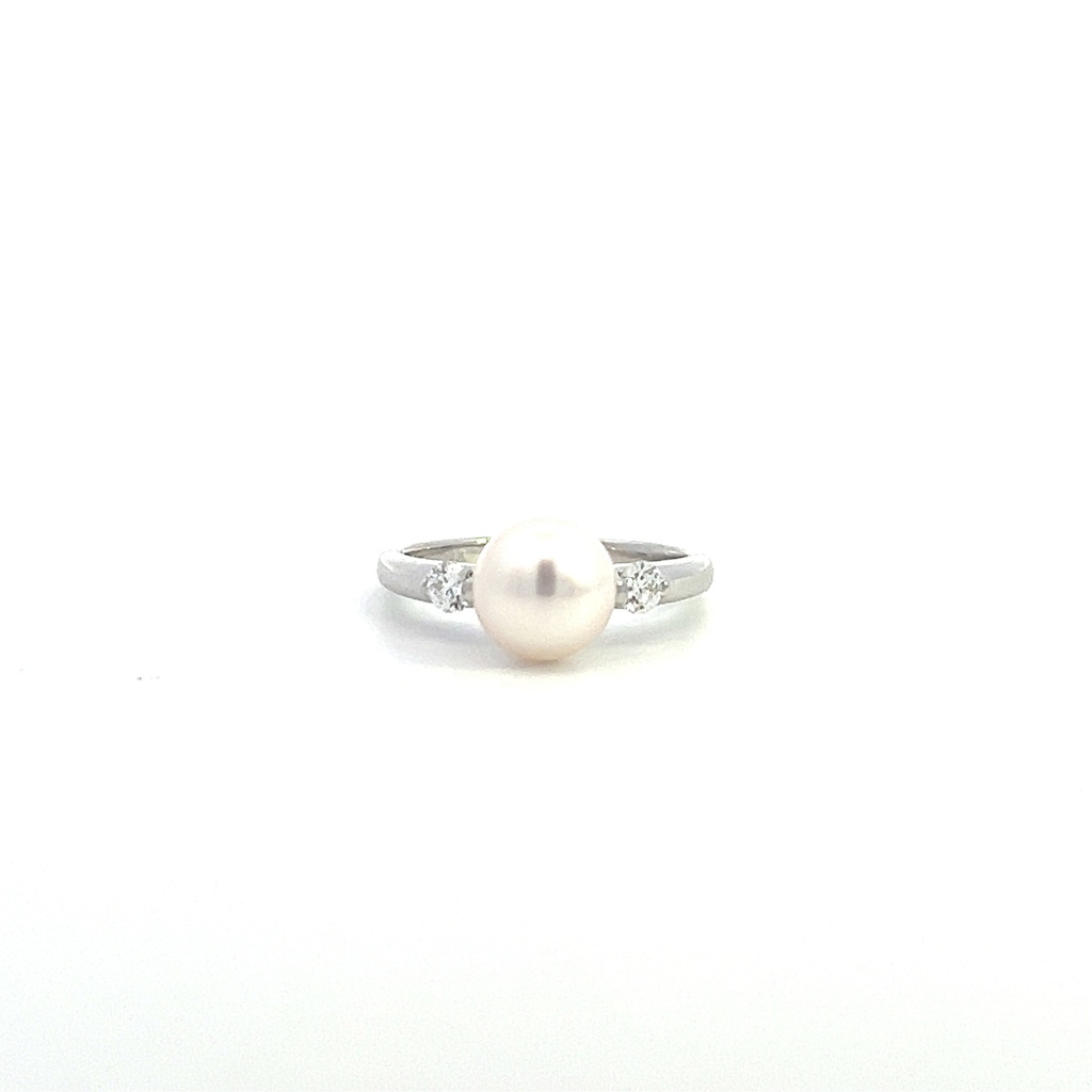 14Kt White Gold Ring With A 7.8-8mm Cultured Pearl And (2) Round Diamonds Weighing 0.20cttw