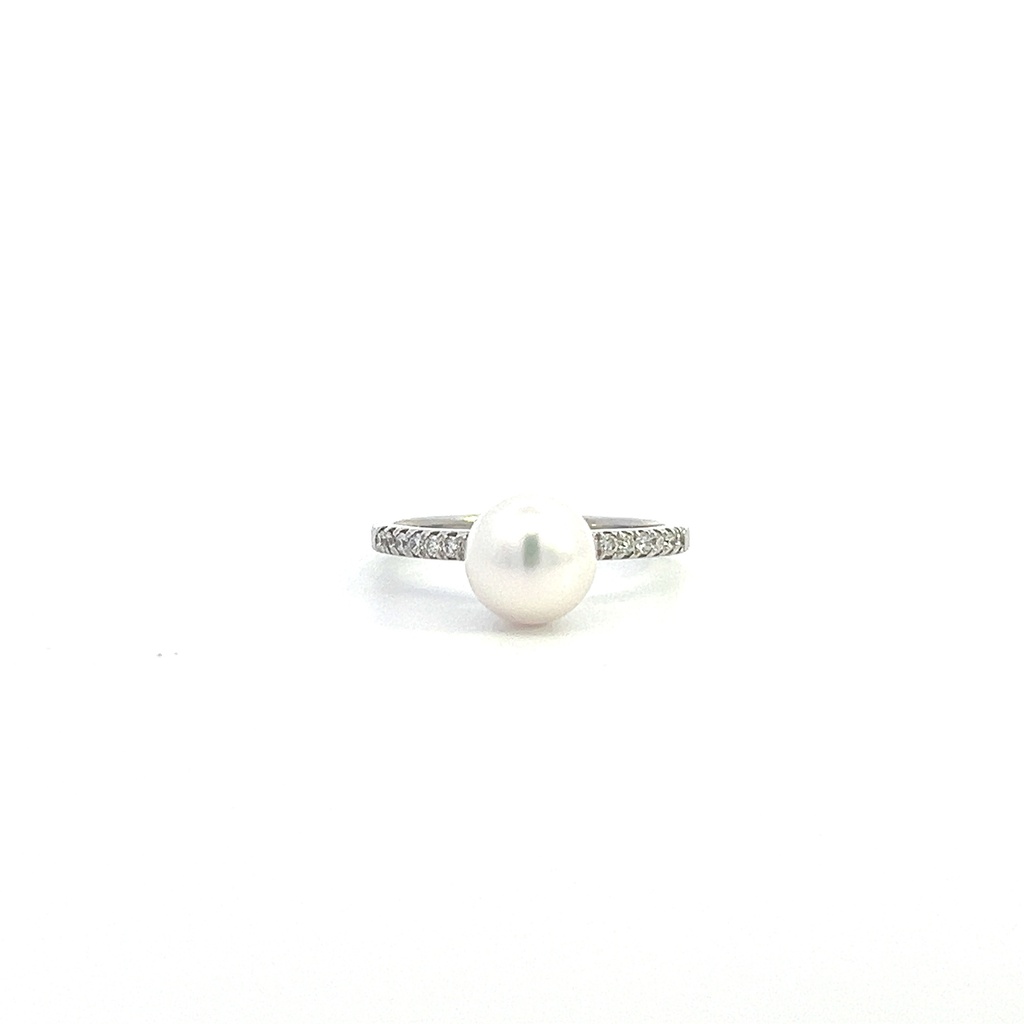 [PR143AW] 14Kt White Gold Ring With An 8mm Cultured Pearl And (14) Round Diamonds Weighing 0.14cttw