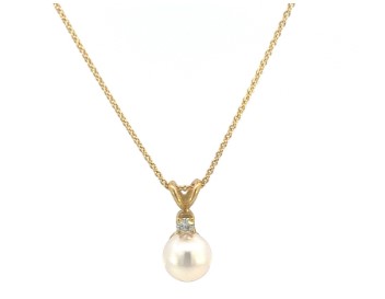18Kt Yellow Gold 7.8-8mm Cultured Pearl Necklace With A Round Diamond Weighing 0.10cttw 16"