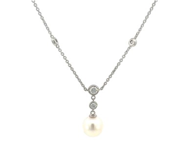 14Kt White Gold 8-8.5mm Cultured Pearl Necklace With (4) Round Diamonds Weighing 0.25cttw