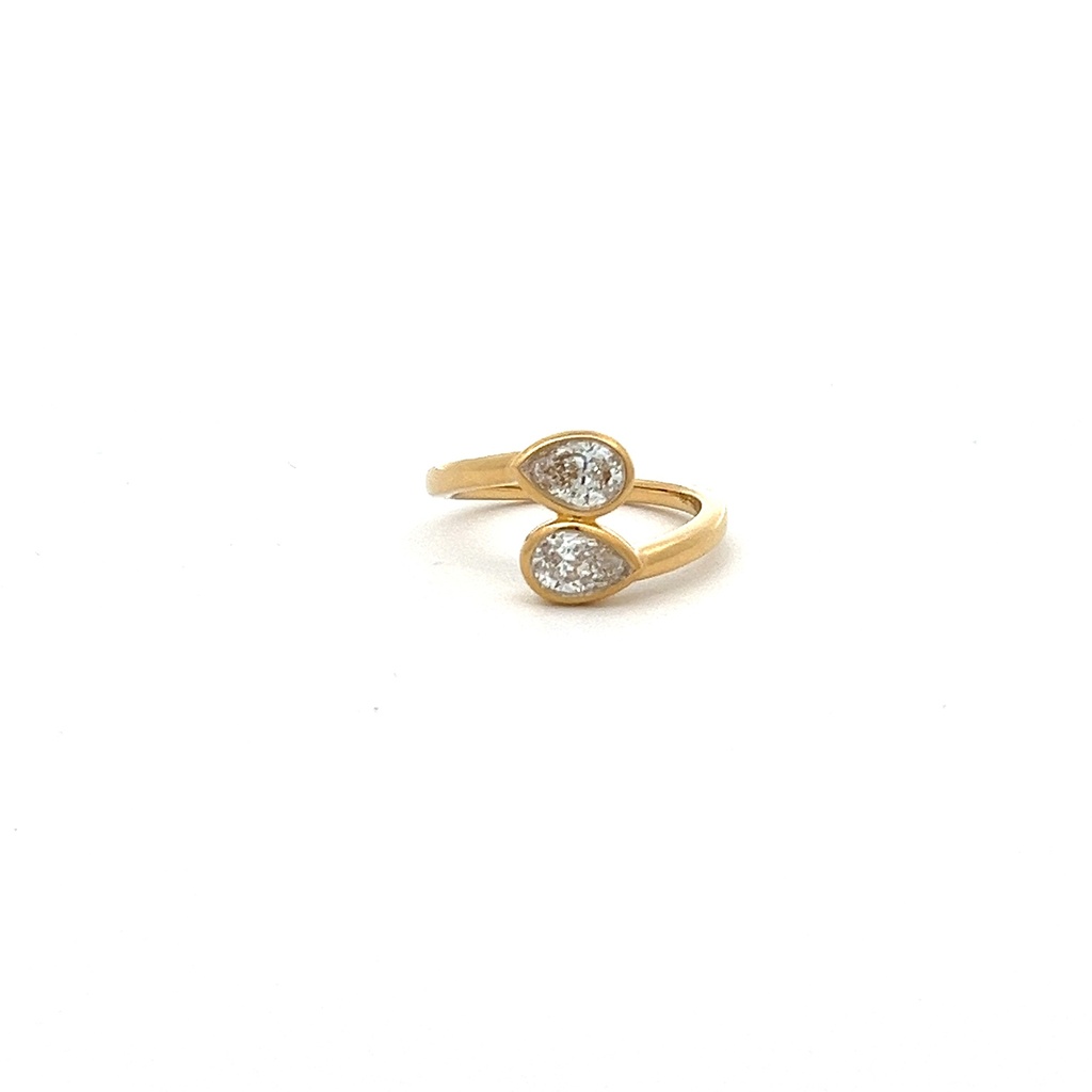 [7903] 18Kt Yellow Gold Two Stone Ring With Pear Shaped Diamonds Weighing 1.00cttw