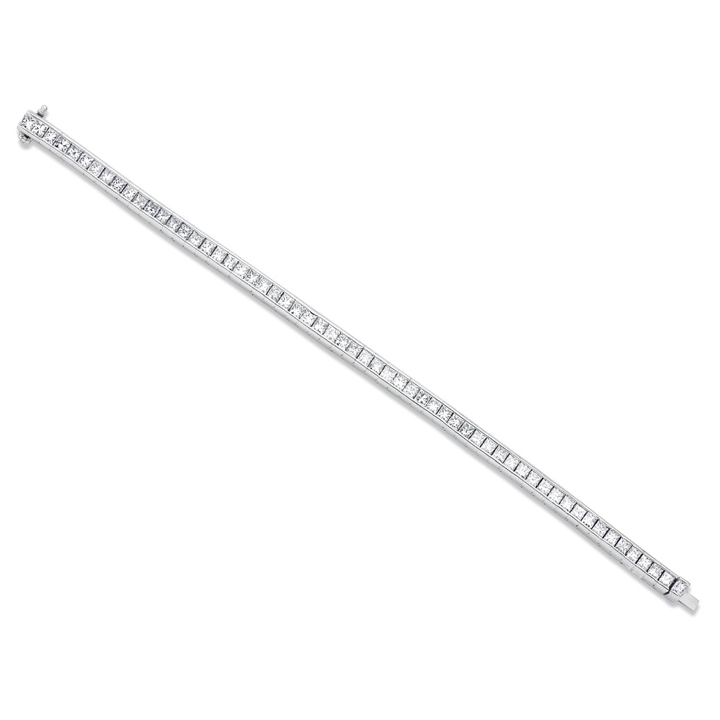 18Kt White Gold Tennis Bracelet With (59) Princess Cut Diamonds Weighing 11.90cttw