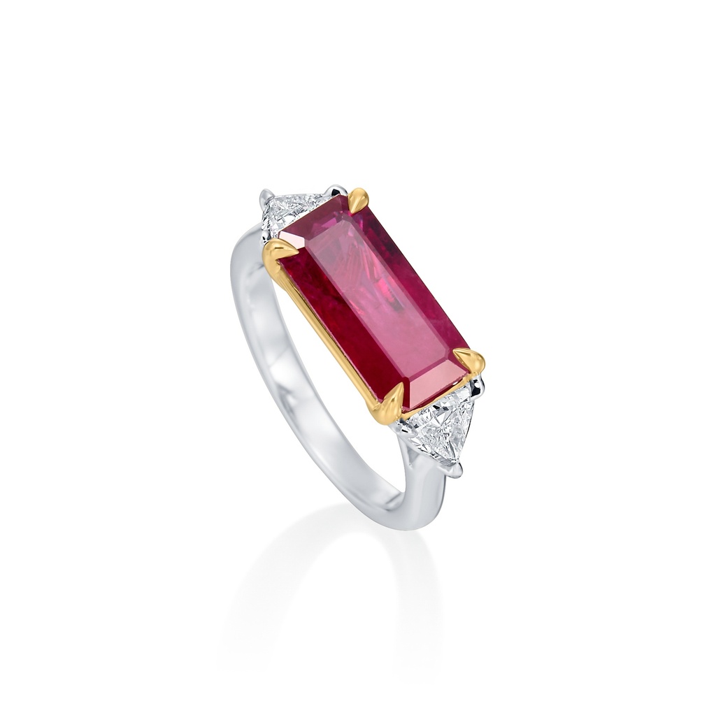 Platinum Three Stone Ring With An Emerald Cut Ruby Weighing 4.39ct And (2) Trillion Cut Diamonds Weighing 0.70ct