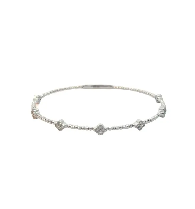 14Kt White Gold Clover Cluster Bracelet With (28) Round Diamonds Weighing 0.45cttw