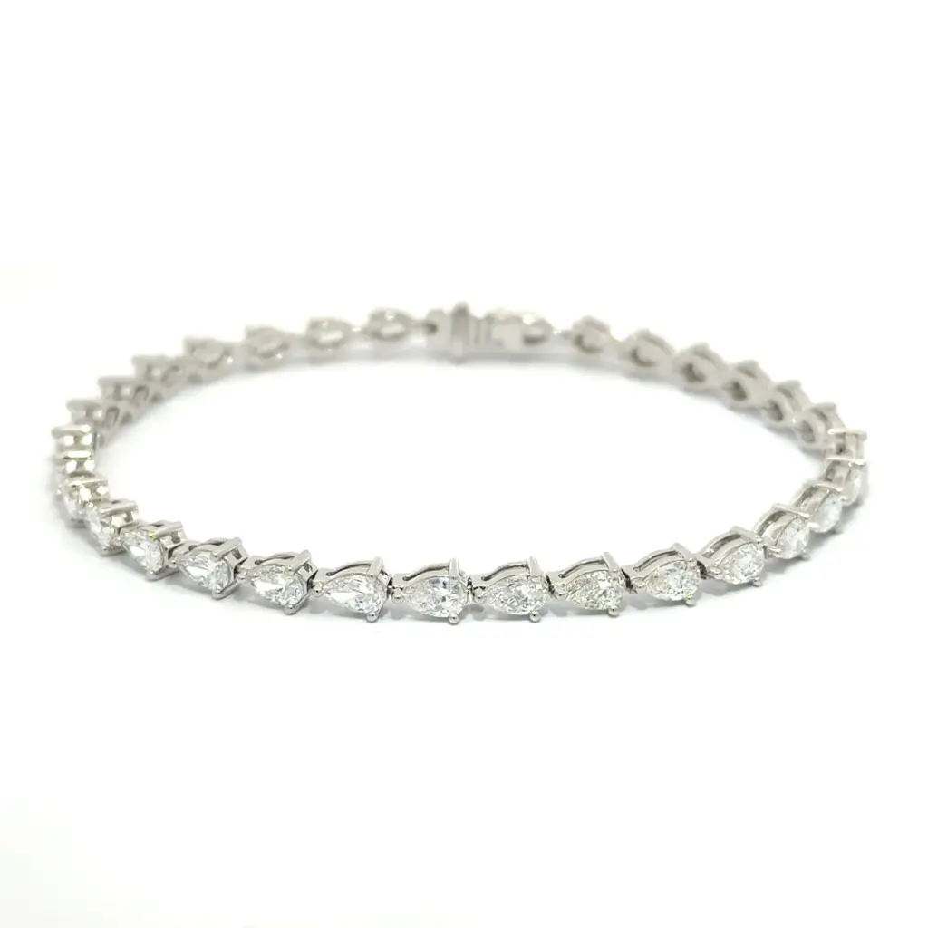 [BR15PSEW-18KW-1] Line Bracelet With (32) Pear Shaped Diamonds Weighing 4.56cttw In 14Kt White Gold