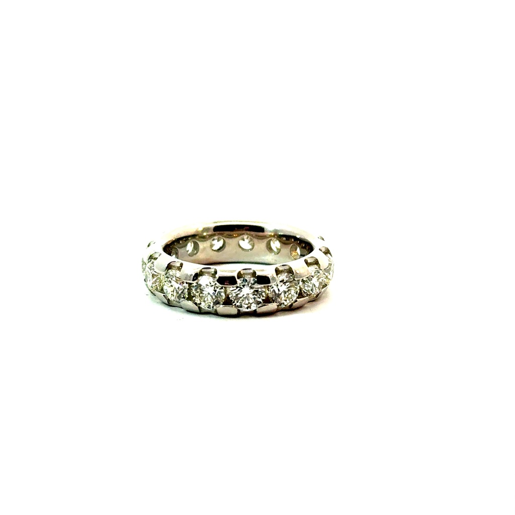 [S12530] Platinum Eternity Band With (15) Round Diamonds Weighing 4.55cttw