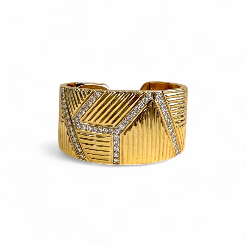 14Kt Yellow Gold Cuff Bracelet With (54) Round Diamonds Weighing 3.00ct