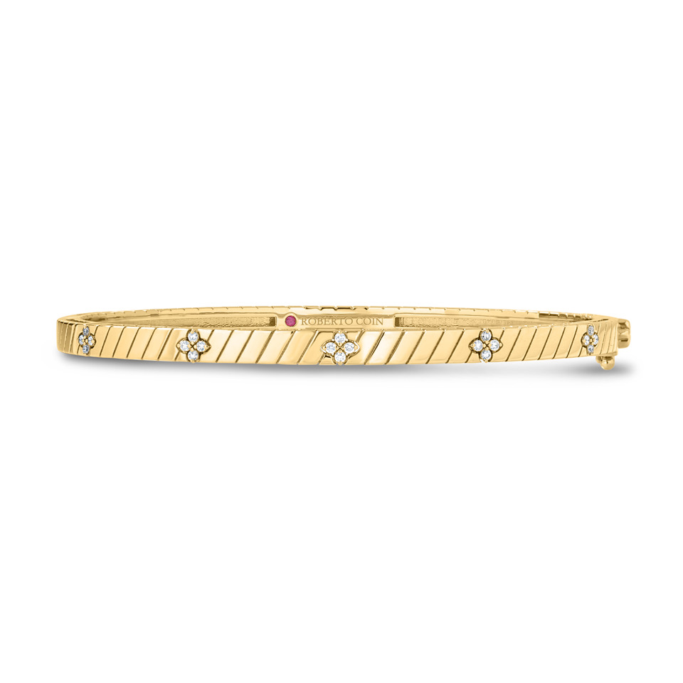 18Kt Yellow Gold Love In Verona Diamond Bangle 0.09cttw