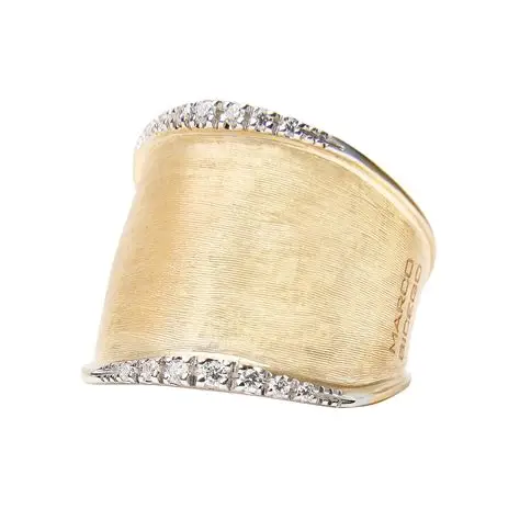 [AB551_B_YW_Q6] 18Kt Two Toned Lunaria Band With (14) Round Diamonds Weighing 0.12cttw