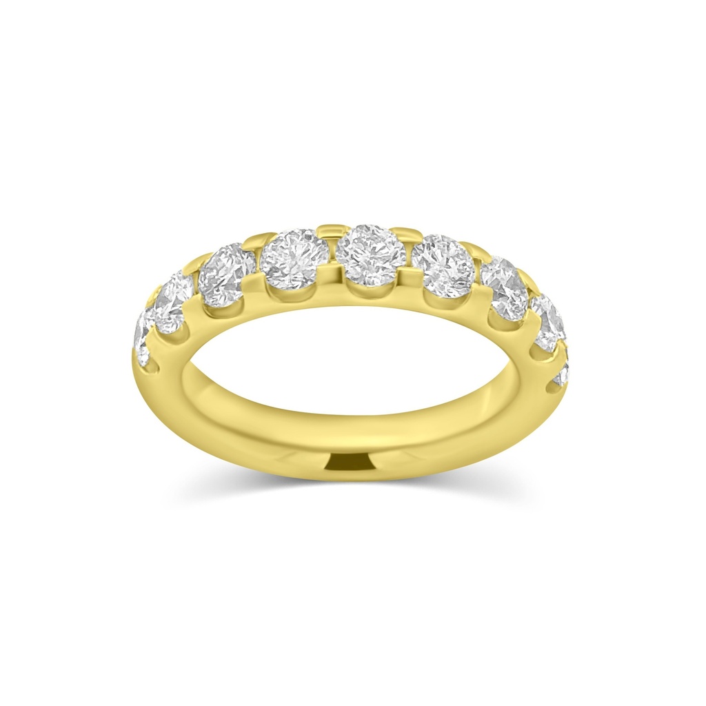 18Kt Yellow Gold Band With (9) Round Diamonds Weighing 1.50cttw