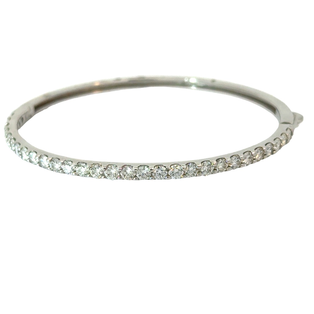 [BB163-300-29-W (BB112)] 14Kt White Gold Bangle With (29) Round Diamonds Weighing 3.15cttw