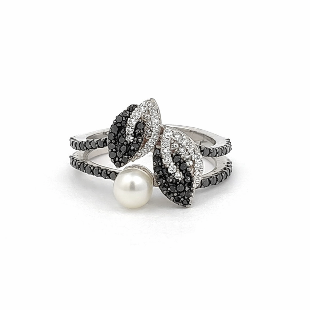 [R-2ALE-TTD1W] Diamond And Pearl Two Leaf Ring 1.05cttw