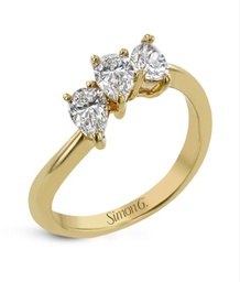 [LR4774] 18Kt Yellow Gold Three Stone Pear Shaped Diamond Ring 0.92cttw