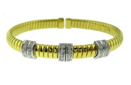 [19813] 18Kt Two Toned Three Station Cuff Bracelet With (30) Round Diamonds Weighing 0.27cttw