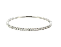 [M4730] 14Kt White Gold Diamond Bangle Bracelet With (25) Round Diamonds Weighing 2.02cttw
