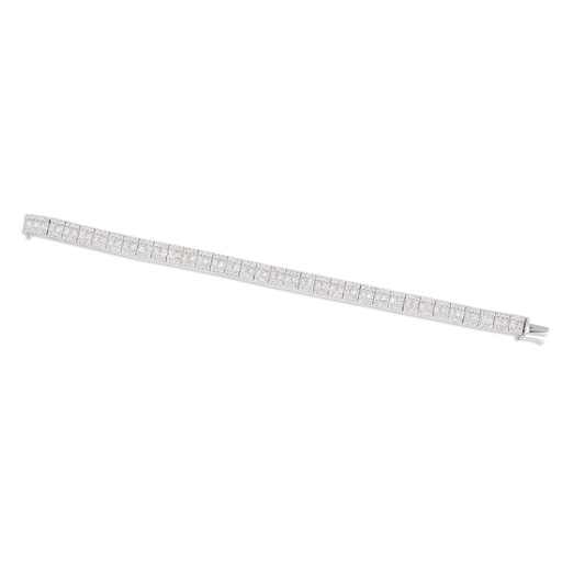 [B40046.3] 18Kt White Gold Line Bracelet With (6) Princess Cut Diamonds Weighing 7.48ct And (202) Round Diamonds Weighing 3.76ct